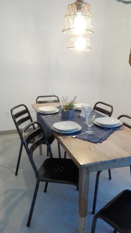 La Malposte Acomodação com café da manhã Reviers Exterior foto